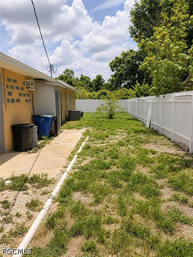 257 Evergreen Road North Fort Myers FL 33903
