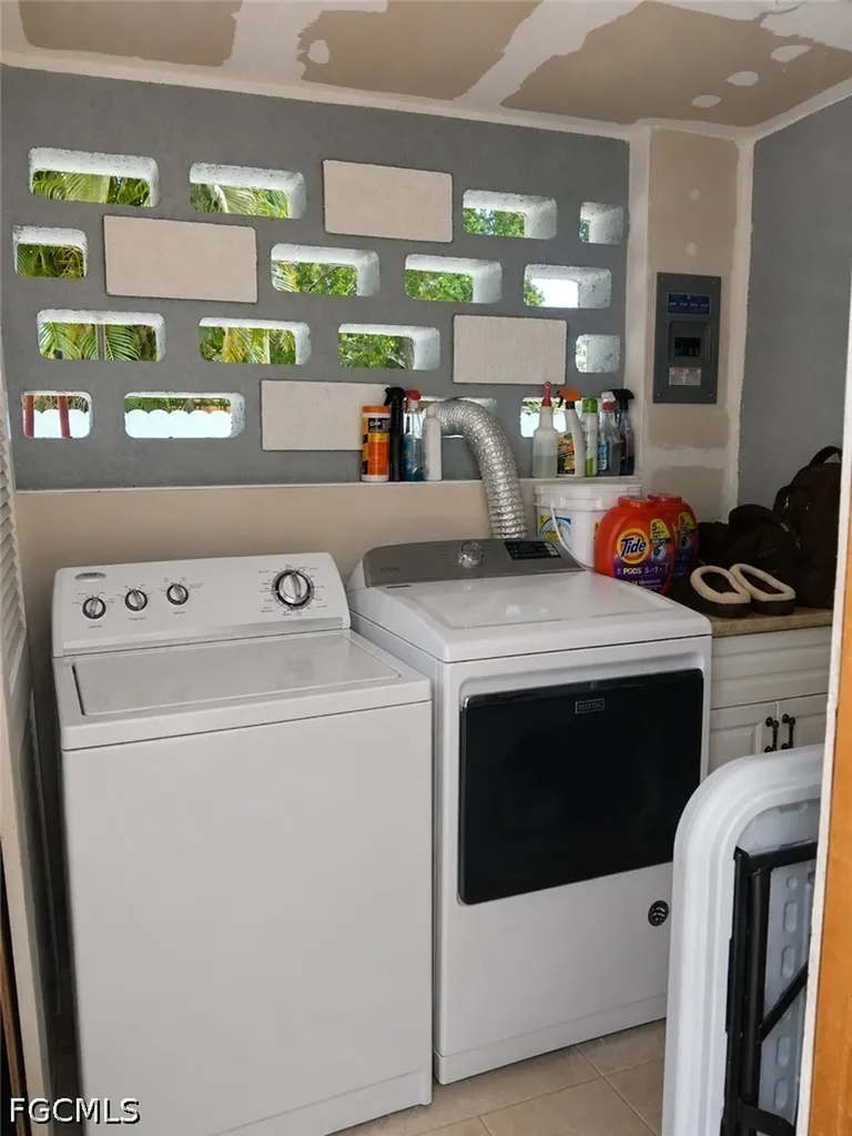 257 Evergreen Road North Fort Myers FL 33903