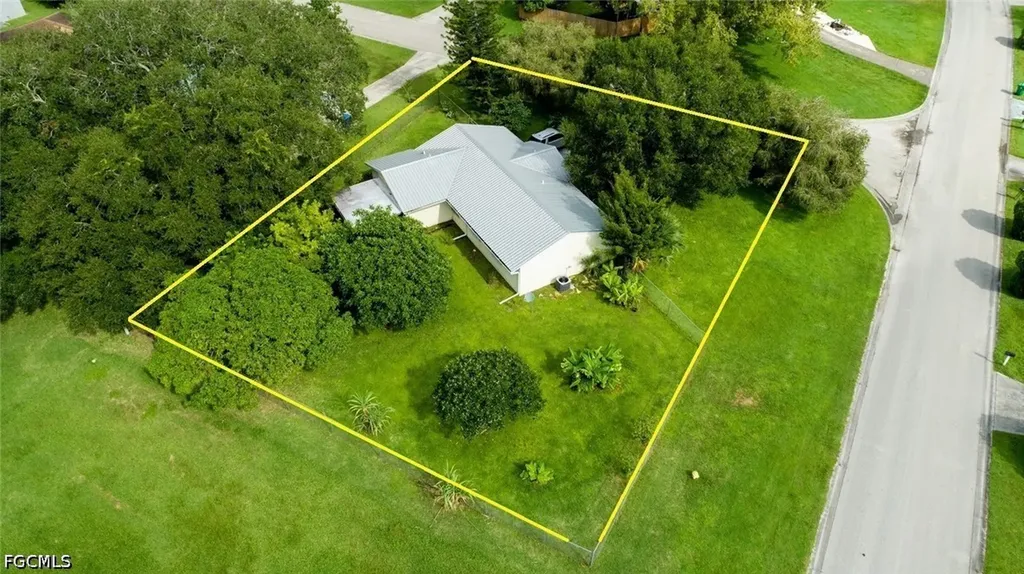 4001 Bishop Circle Labelle FL 33935