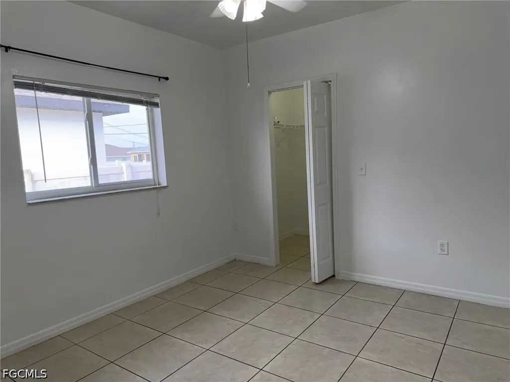920 SE 6th Court Cape Coral FL 33990