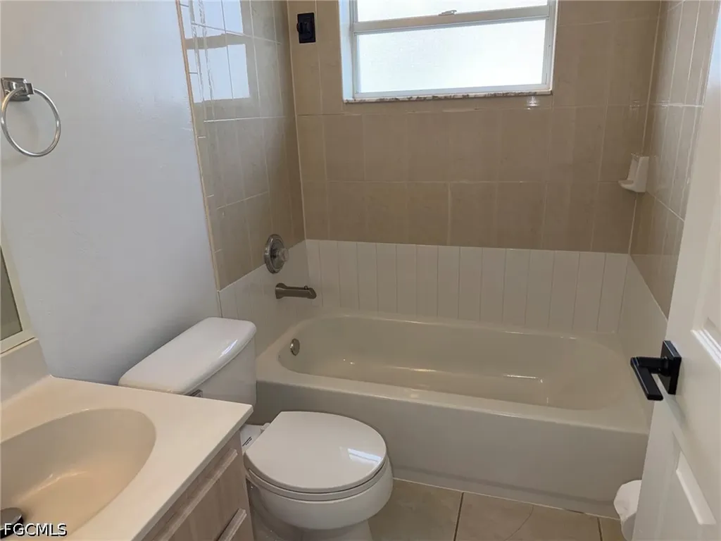 920 SE 6th Court Cape Coral FL 33990