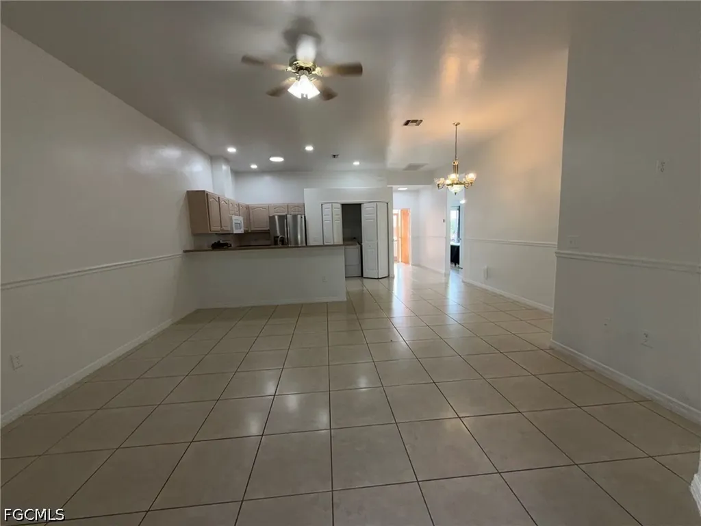 920 SE 6th Court Cape Coral FL 33990