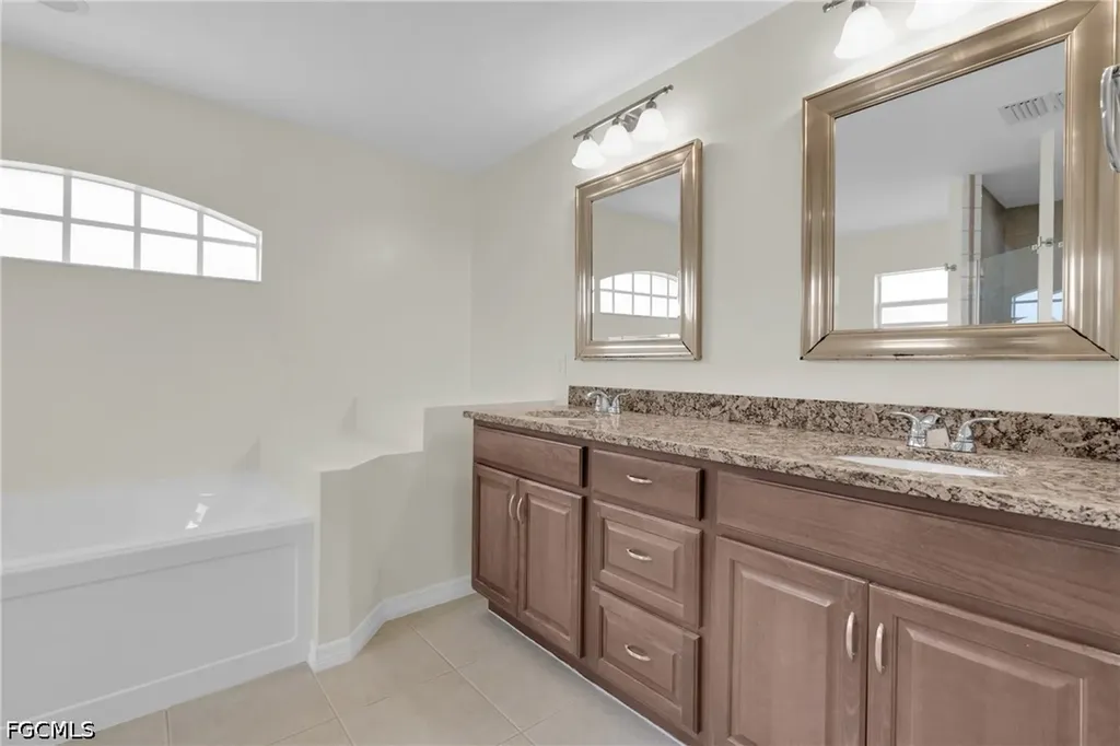1237 Bermar Street Fort Myers FL 33913