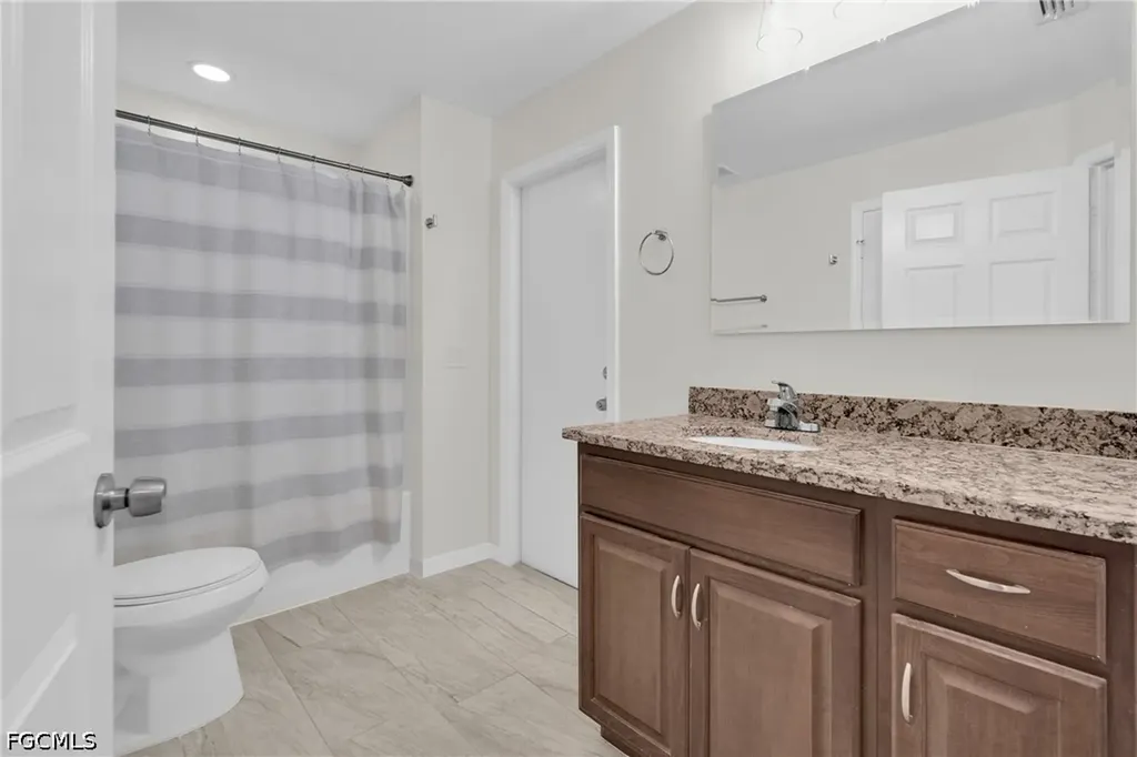1237 Bermar Street Fort Myers FL 33913