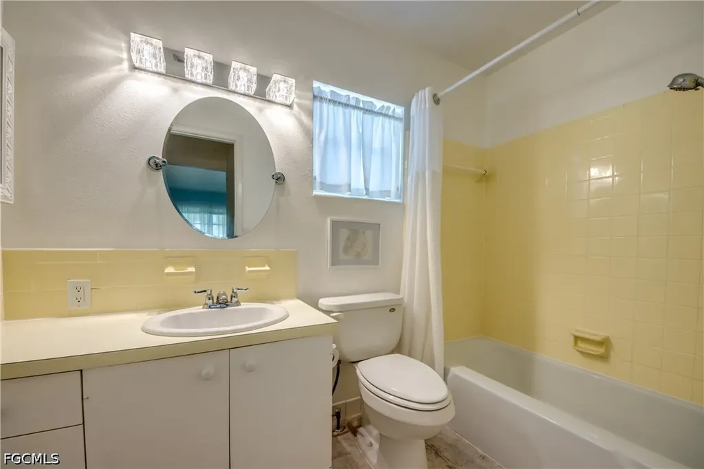 1215 Tropic Terrace North Fort Myers FL 33903