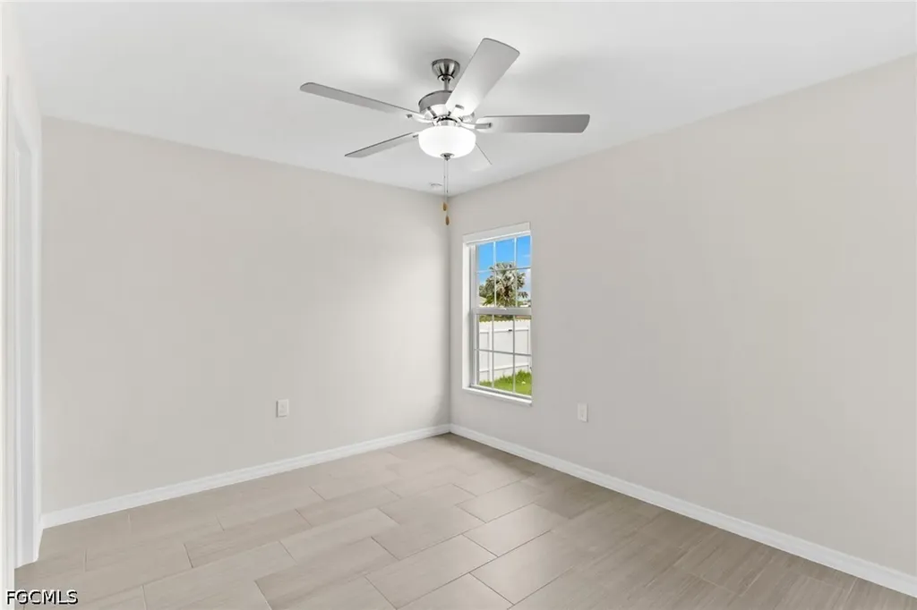 2715 NW 7th Street Cape Coral FL 33993
