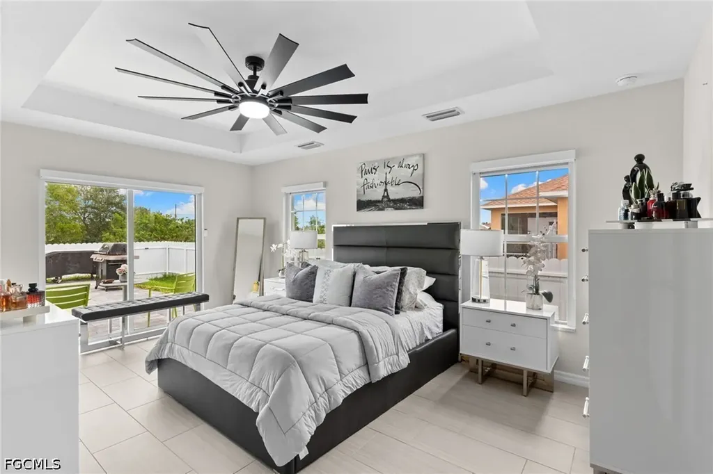 2715 NW 7th Street Cape Coral FL 33993