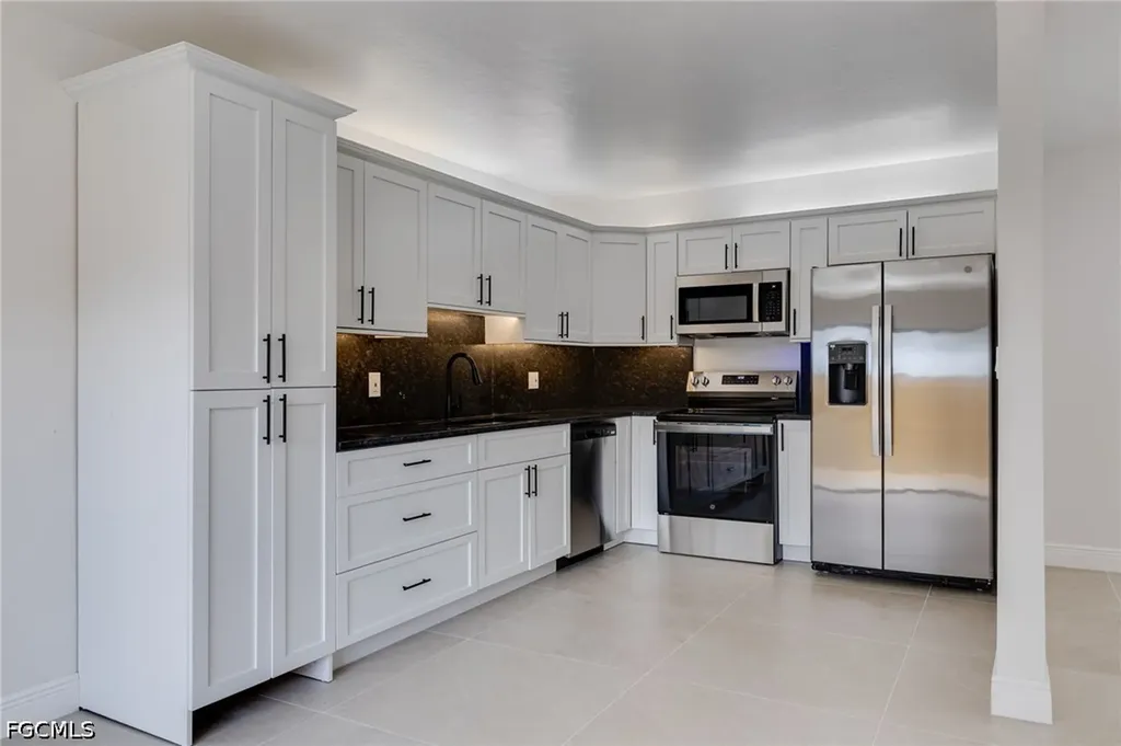 4047 Sandlewood Lane Fort Myers FL 33907