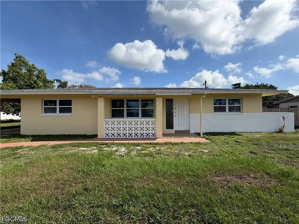 1101 Leeland Heights Boulevard E Lehigh Acres FL 33936
