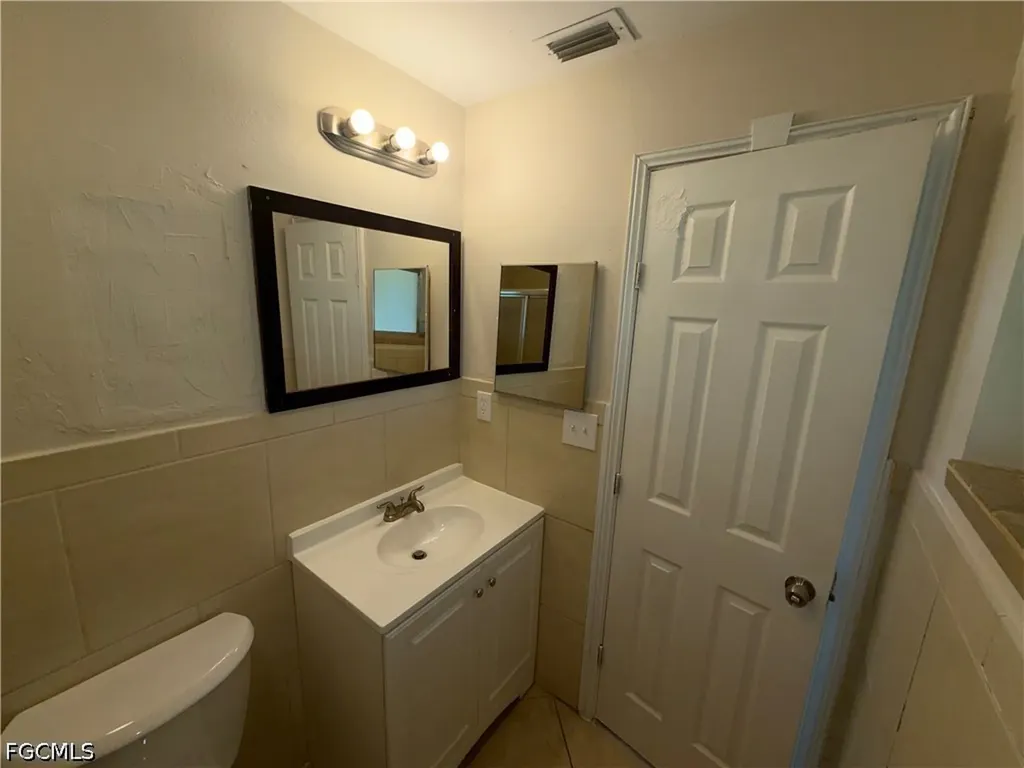 1101 Leeland Heights Boulevard E Lehigh Acres FL 33936