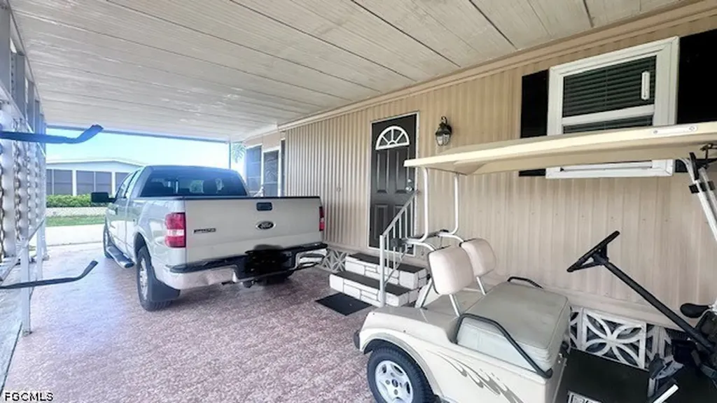 5509 Miles Standish Lane North Fort Myers FL 33917