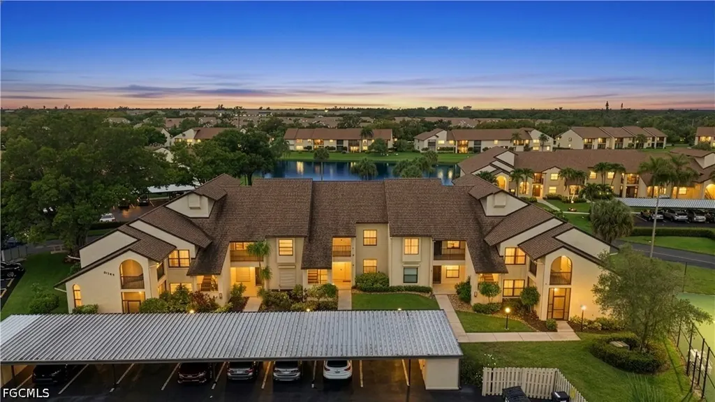 8382 Charter Club Circle Fort Myers FL 33919