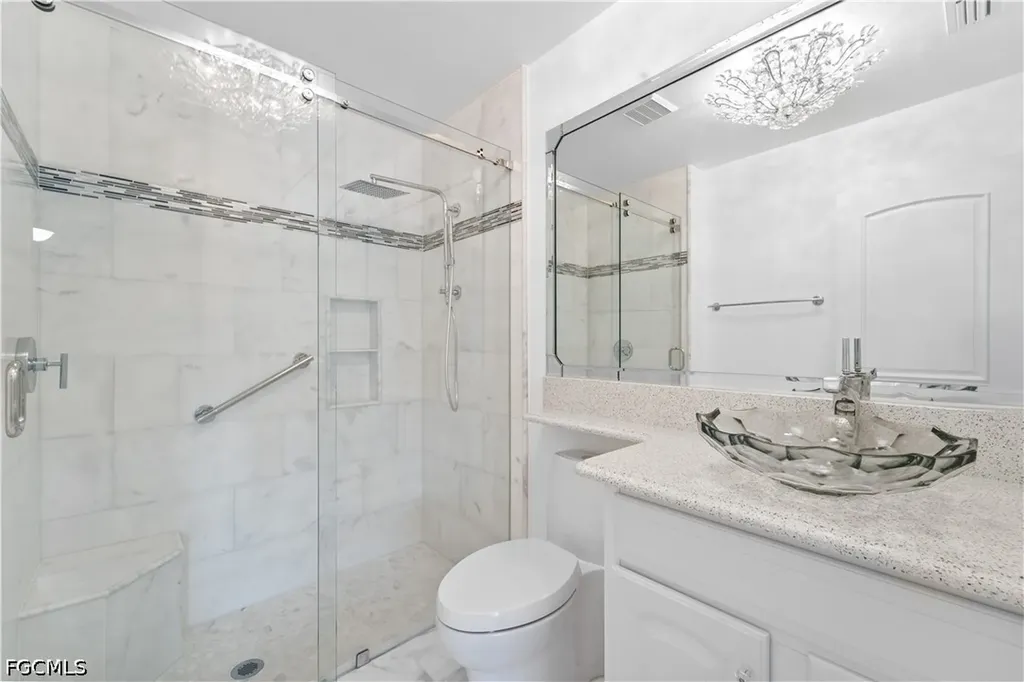 8382 Charter Club Circle Fort Myers FL 33919