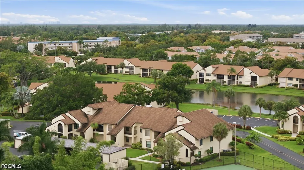 8382 Charter Club Circle Fort Myers FL 33919