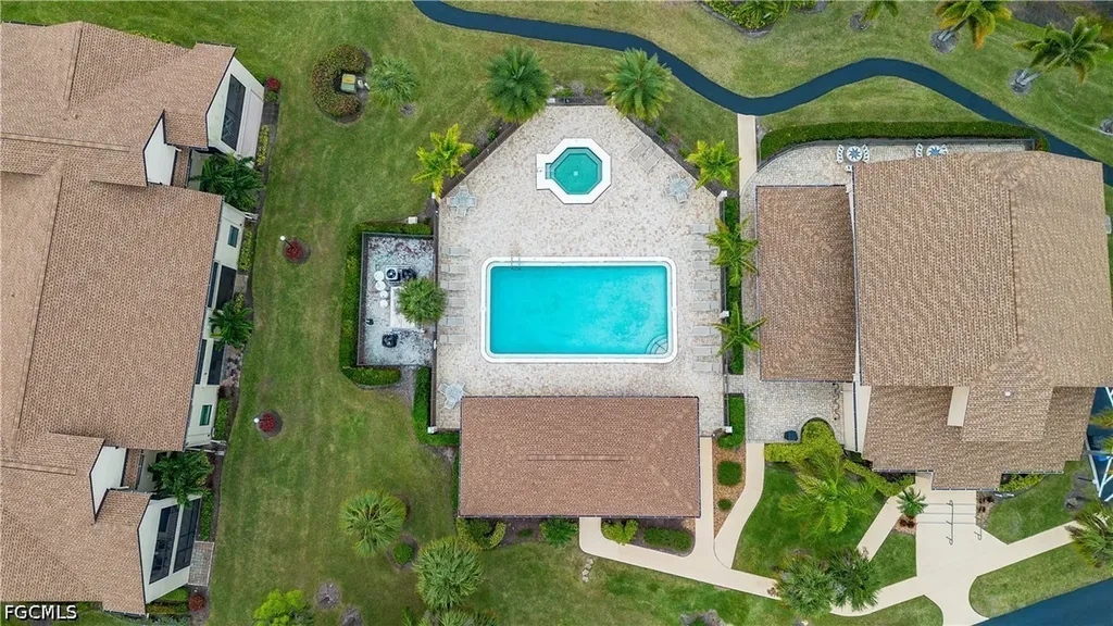 8382 Charter Club Circle Fort Myers FL 33919