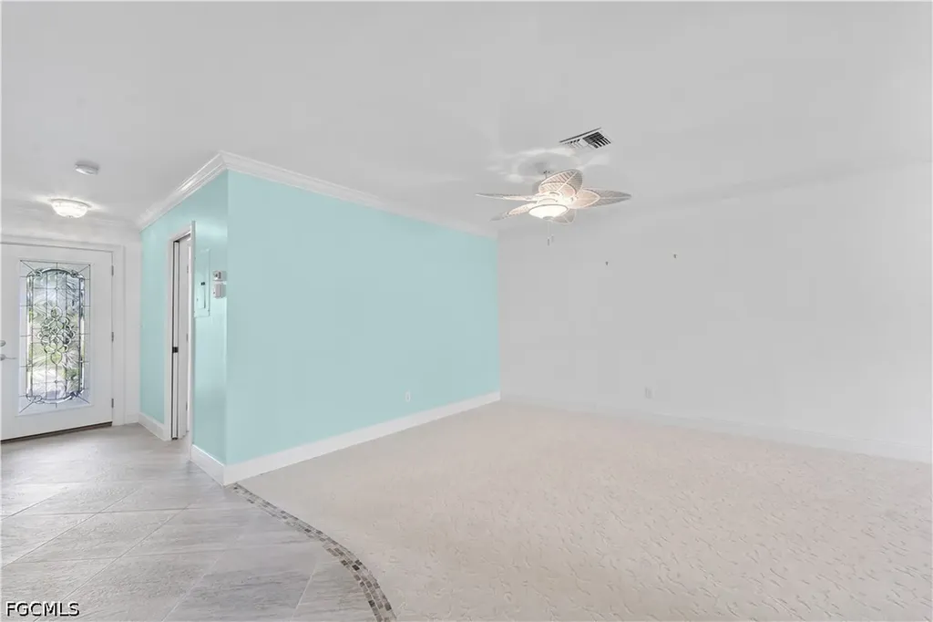 8382 Charter Club Circle Fort Myers FL 33919