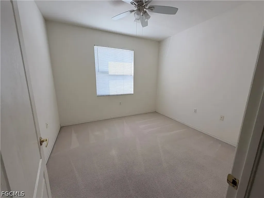 8450 Kingbird Loop Estero FL 33967