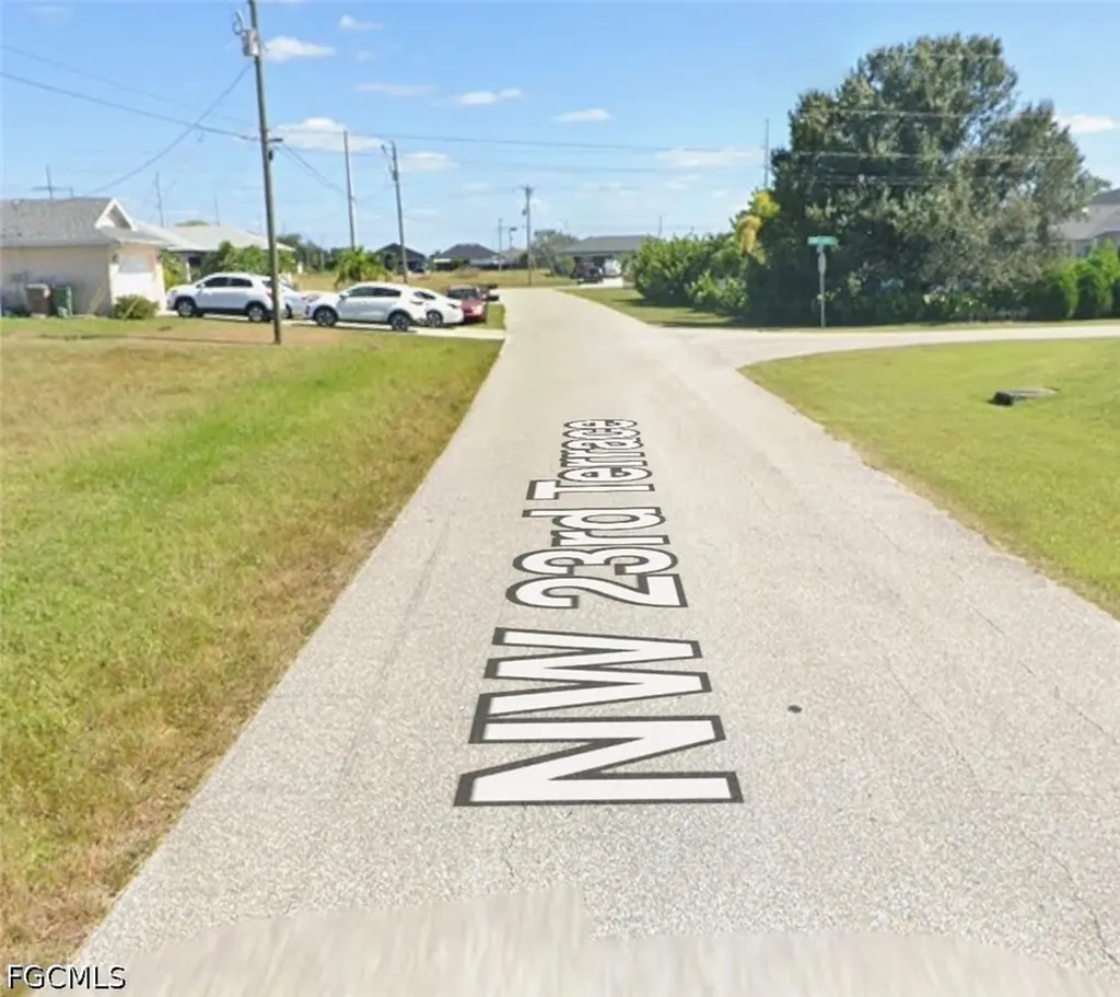 105 NW 23rd Terrace Cape Coral FL 33993