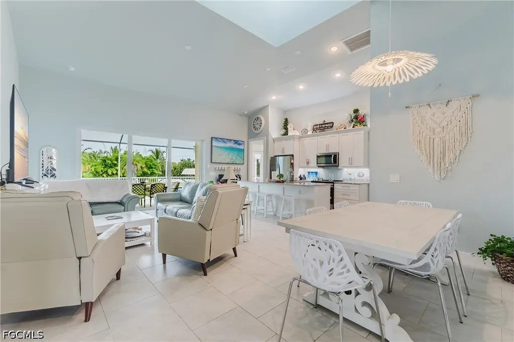 5310 Cocoa Court Cape Coral FL 33904