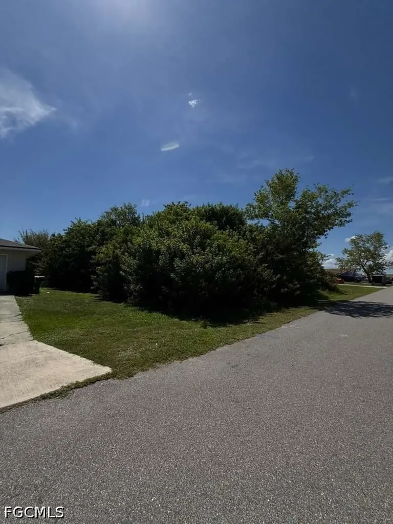 211 Warwick Street NW Port Charlotte FL 33952