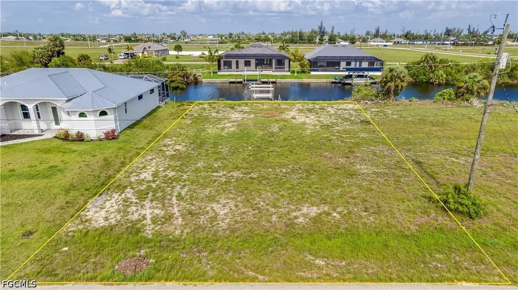 1217 NW 33rd Avenue Cape Coral FL 33993