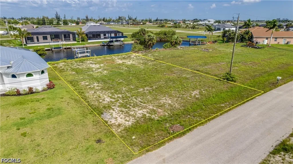 1217 NW 33rd Avenue Cape Coral FL 33993
