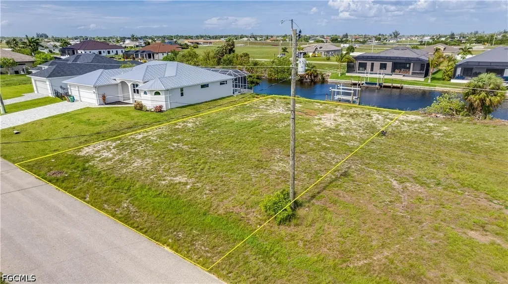 1217 NW 33rd Avenue Cape Coral FL 33993