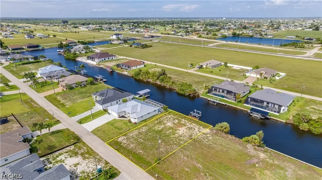 1217 NW 33rd Avenue Cape Coral FL 33993