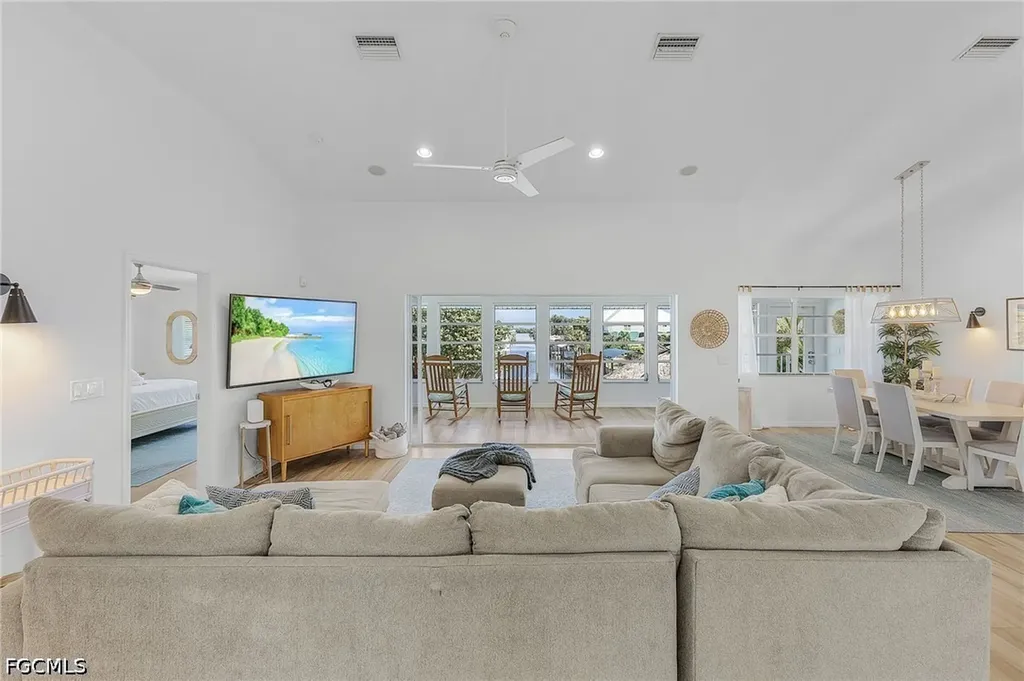 7380 Barrancas Avenue Bokeelia FL 33922