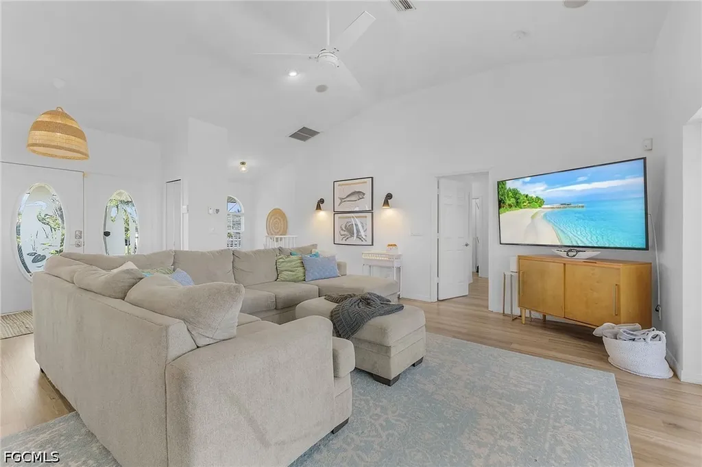 7380 Barrancas Avenue Bokeelia FL 33922