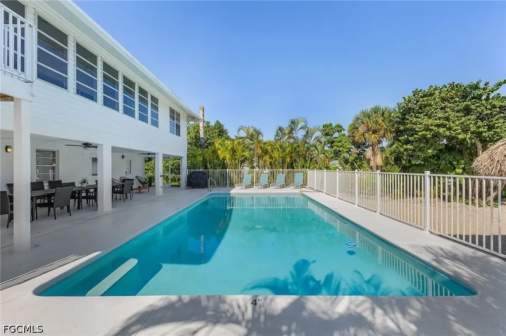 7380 Barrancas Avenue Bokeelia FL 33922