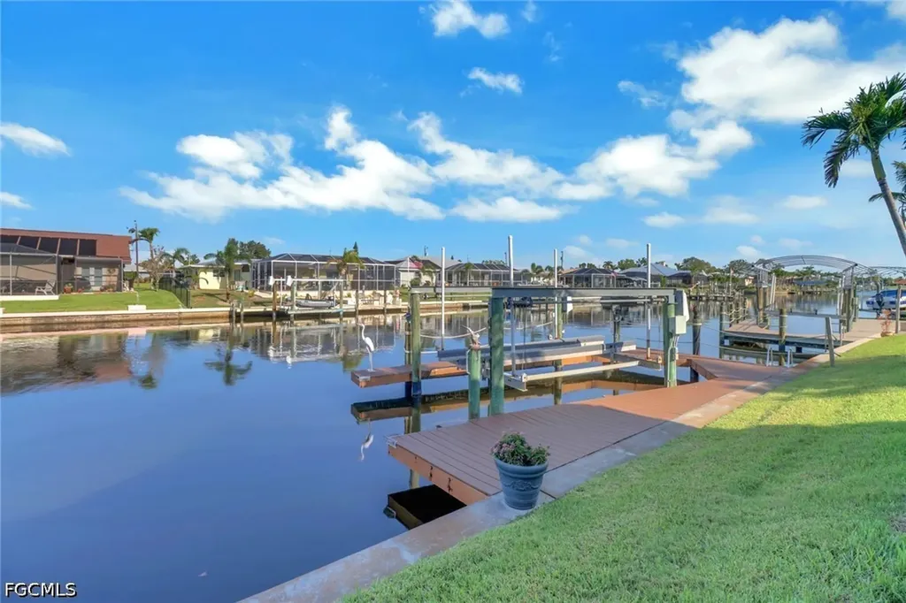3538 SE 1st Place Cape Coral FL 33904
