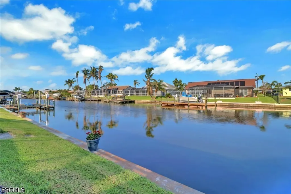 3538 SE 1st Place Cape Coral FL 33904