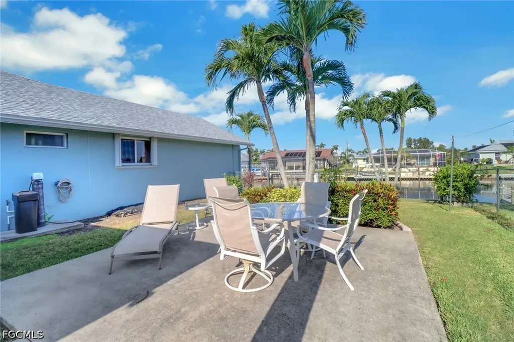 3538 SE 1st Place Cape Coral FL 33904