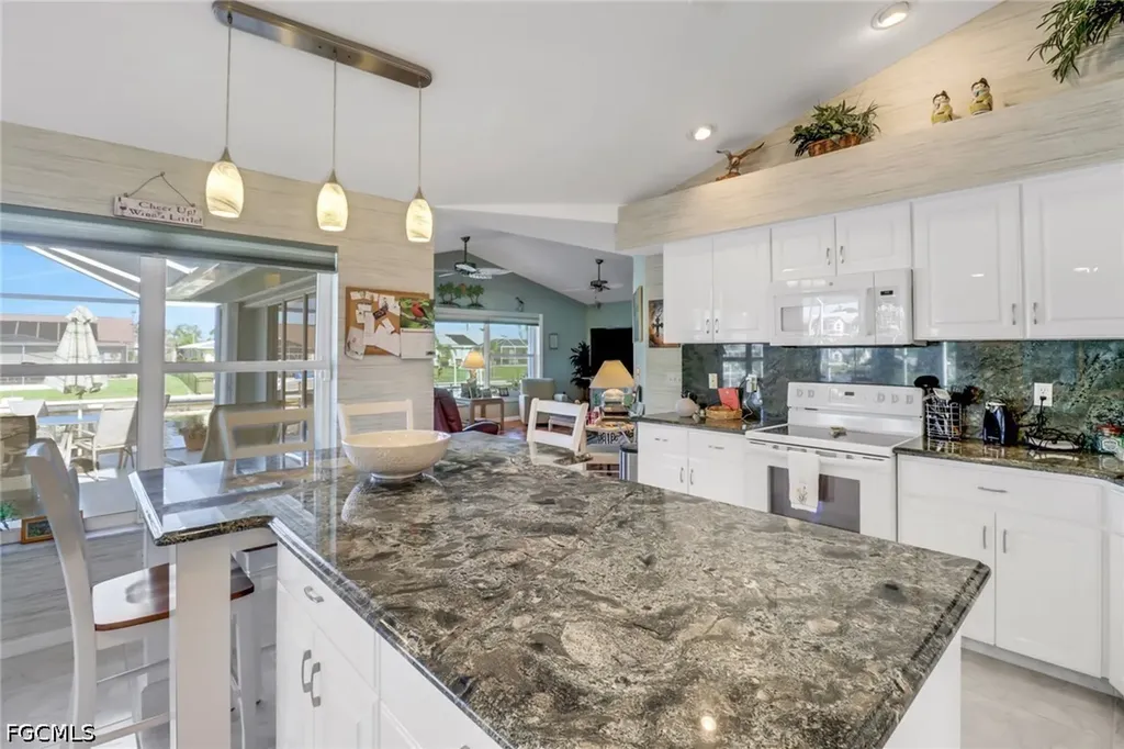 3538 SE 1st Place Cape Coral FL 33904