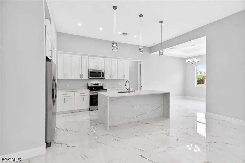 1118 Bari Street E Lehigh Acres FL 33974
