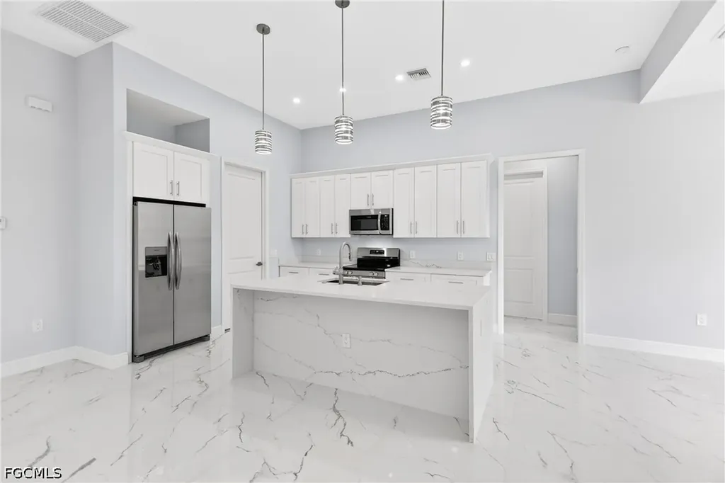 1118 Bari Street E Lehigh Acres FL 33974
