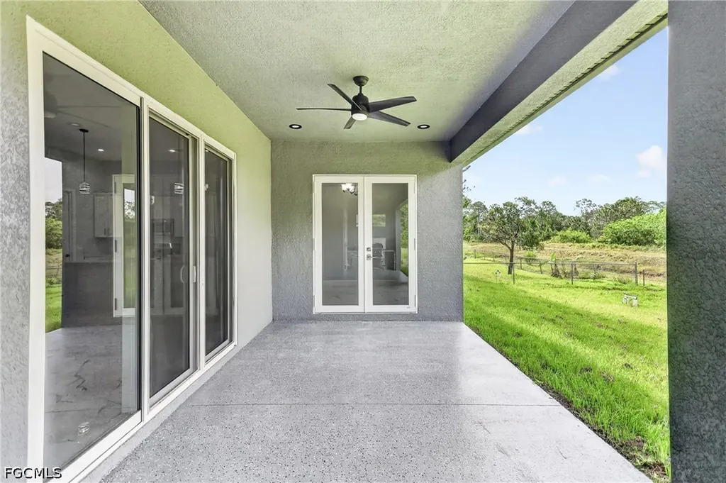 1118 Bari Street E Lehigh Acres FL 33974