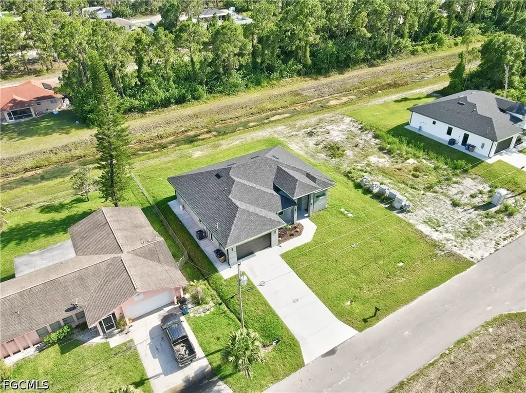 1118 Bari Street E Lehigh Acres FL 33974