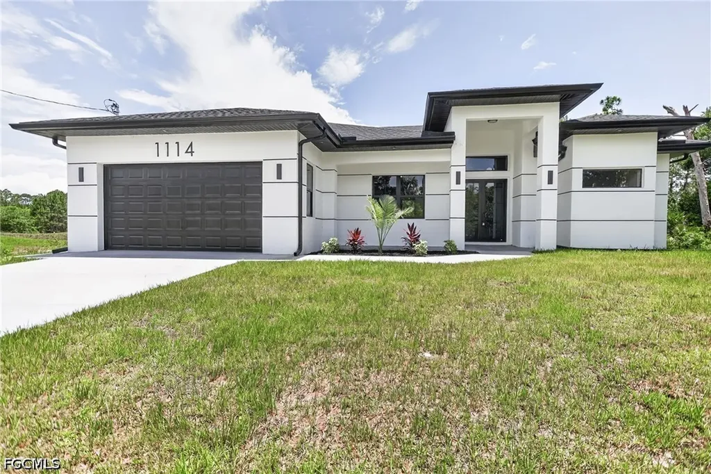 1114 Bari Street E Lehigh Acres FL 33974