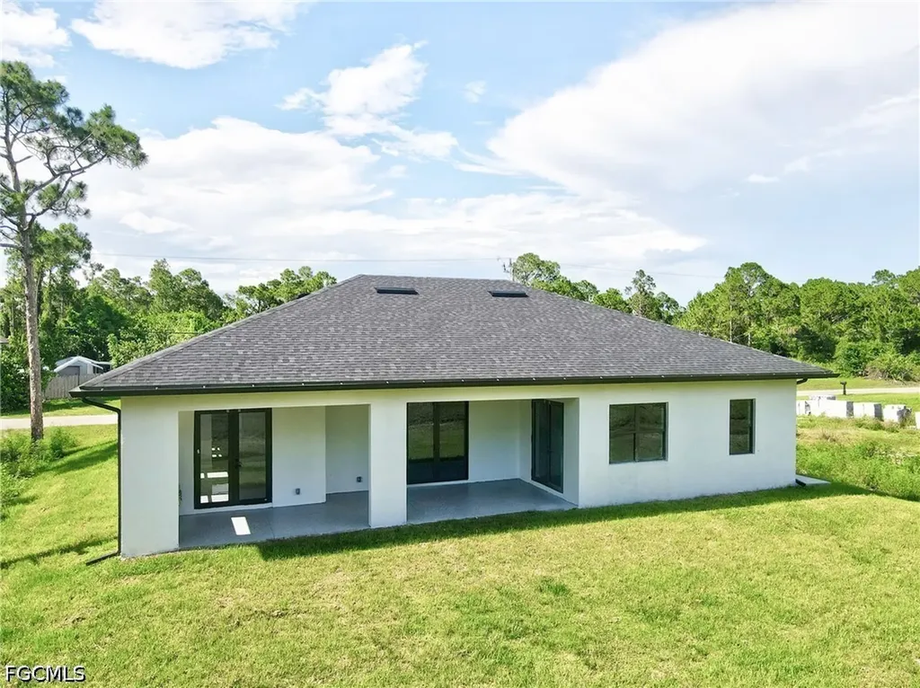 1114 Bari Street E Lehigh Acres FL 33974