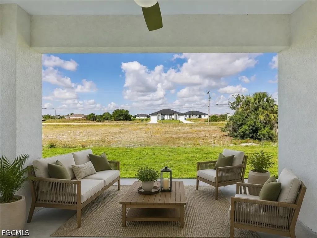 362/364 Petite Avenue Lehigh Acres FL 33974