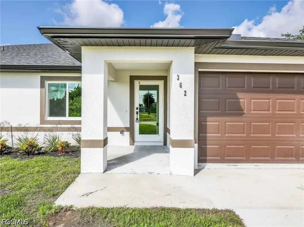 362/364 Petite Avenue Lehigh Acres FL 33974