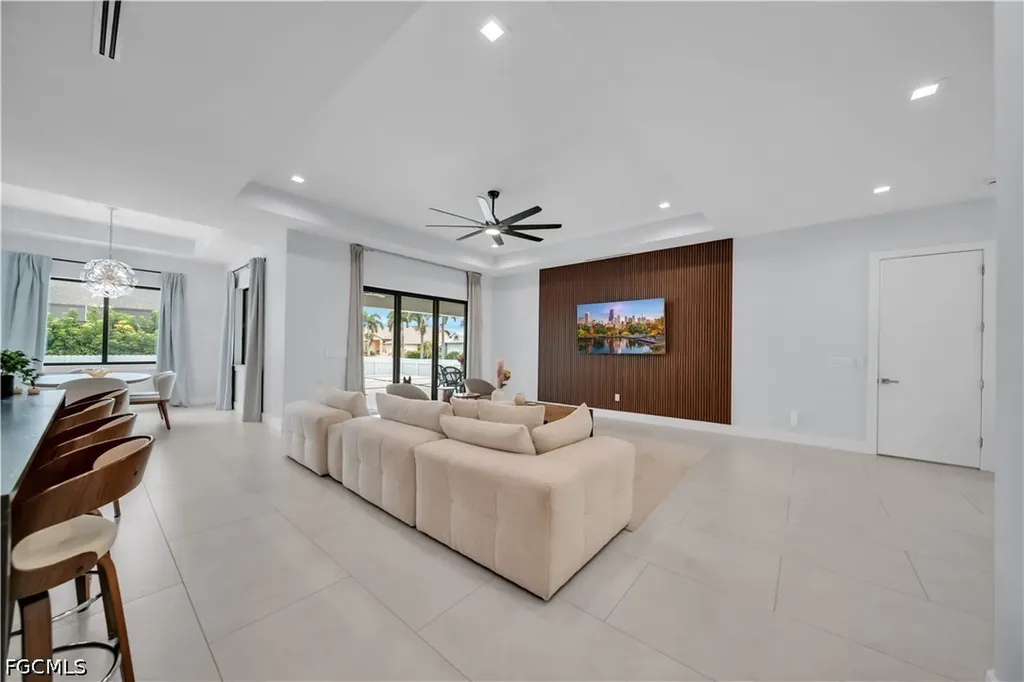 2726 SW 38th Street Cape Coral FL 33914