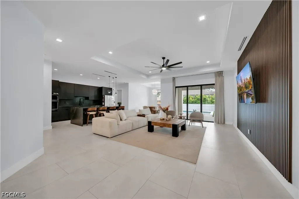 2726 SW 38th Street Cape Coral FL 33914