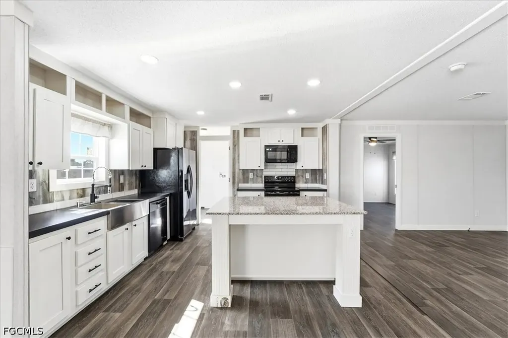 14712 Nantucket Road North Fort Myers FL 33917