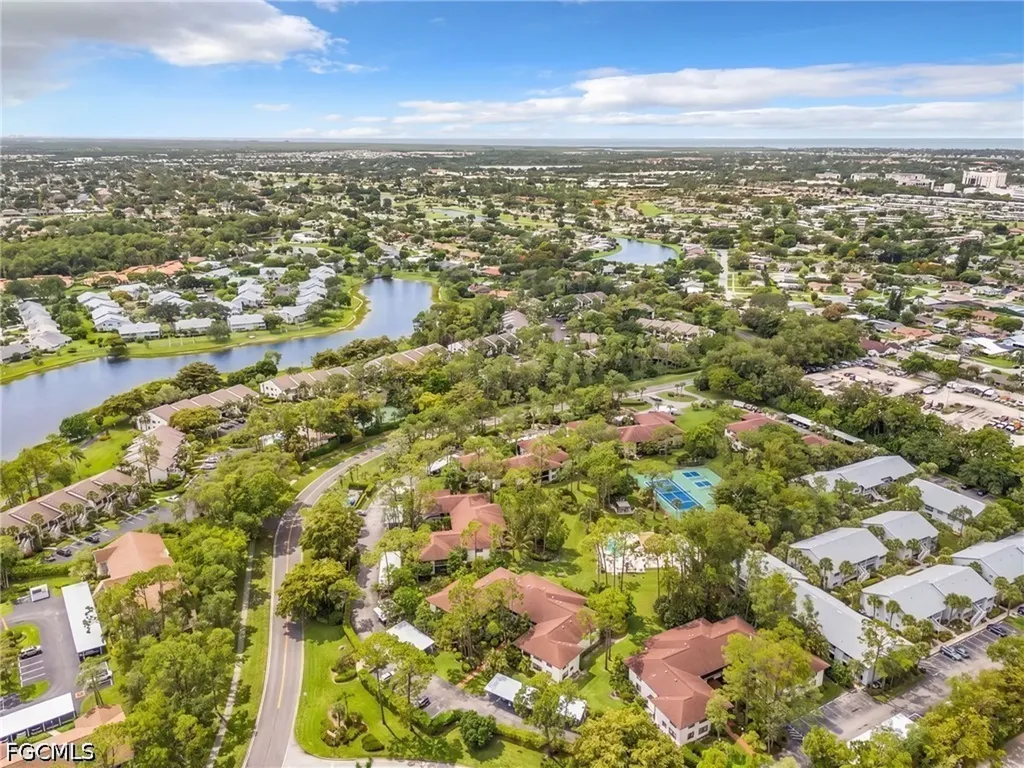 1733 Courtyard Way Naples FL 34112
