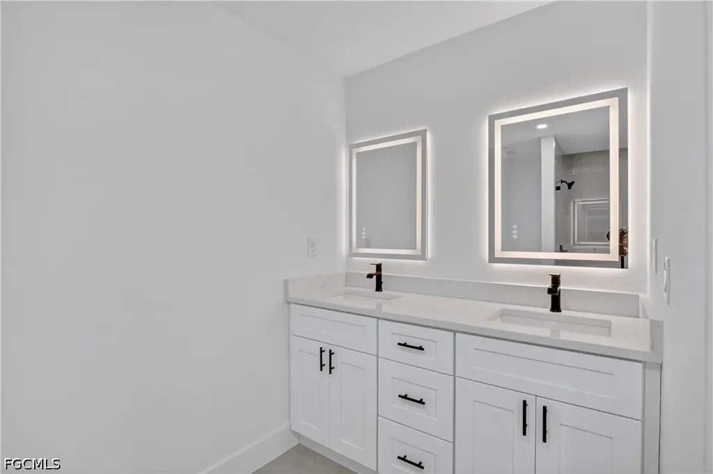 211 NE 31st Street Cape Coral FL 33909