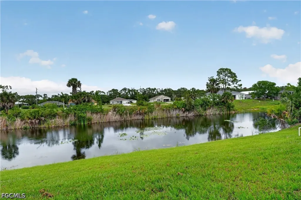 211 NE 31st Street Cape Coral FL 33909