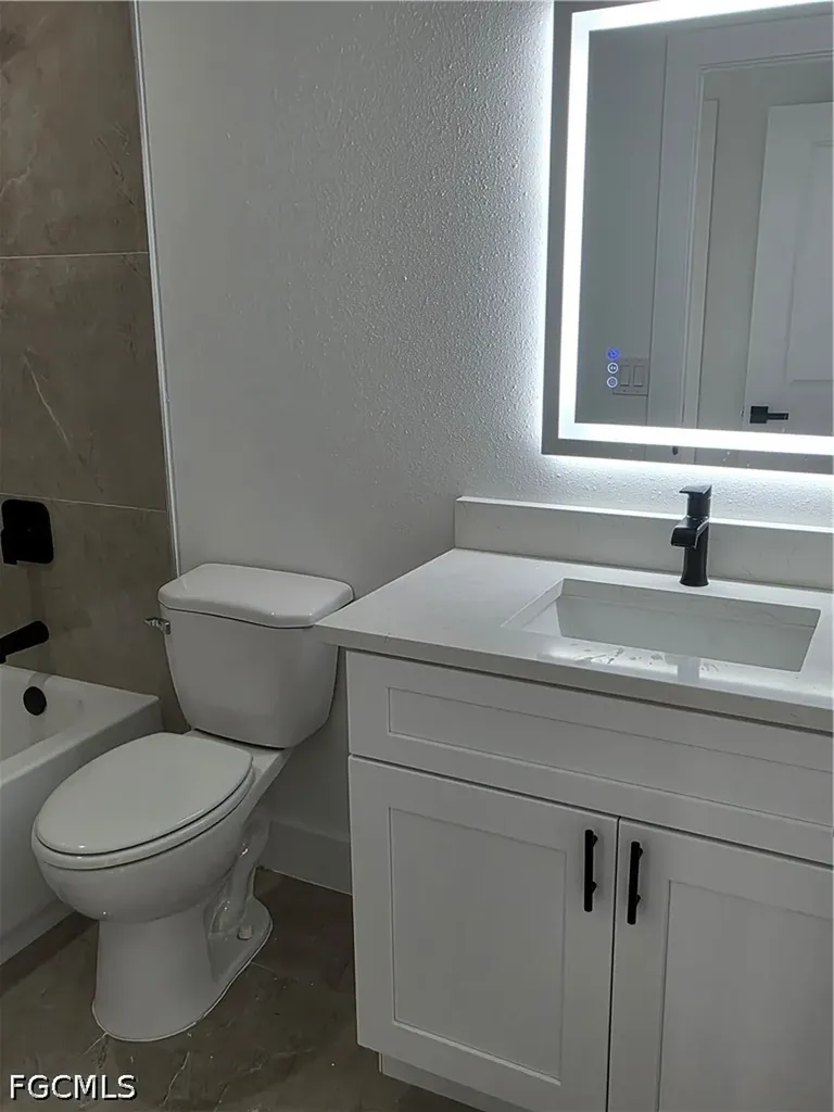 211 NE 31st Street Cape Coral FL 33909